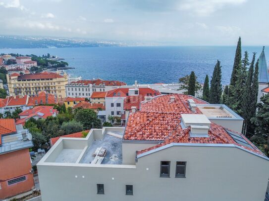 OPATIJA, ZENTRUM – Luxuriöses Apartment in exklusiver Lage