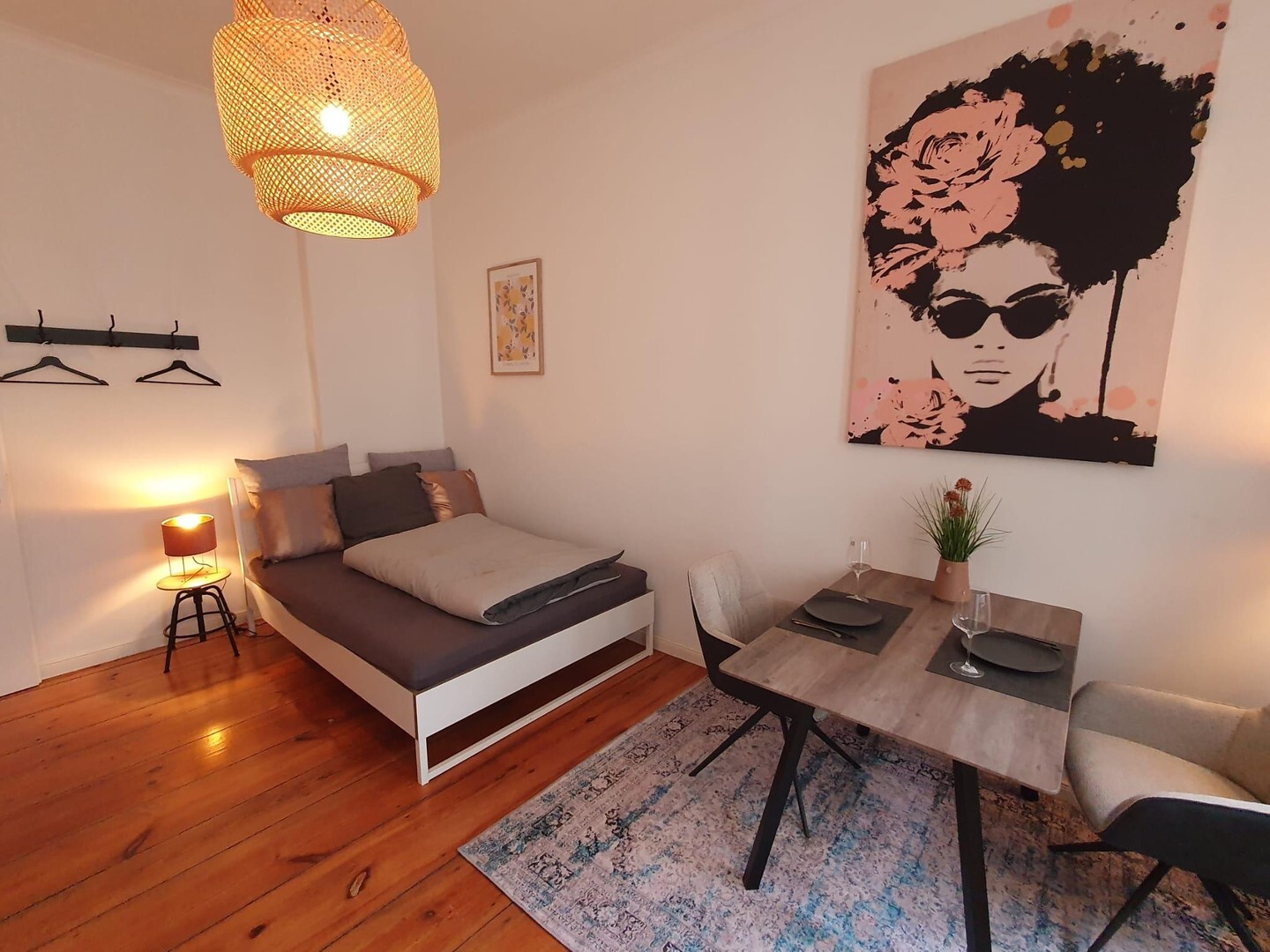 Bestlage, möblierte 1-Zimmer-Wohnung - Photo 1
