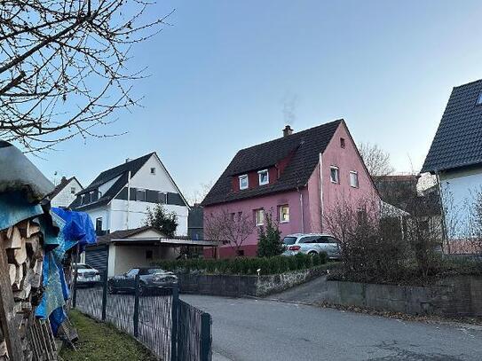 Einfamilienhaus in Spitzenlage mit großem Grundstück in Calw-Stammheim!