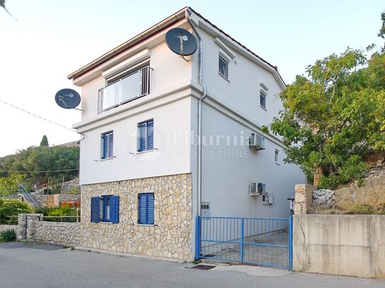 Krk island, Punat. Detached house, 150 meters close to beach.