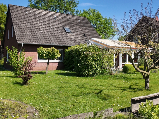 Einfamilienhaus mit großem Grundstück und Wintergarten in Westerstede-Ocholt