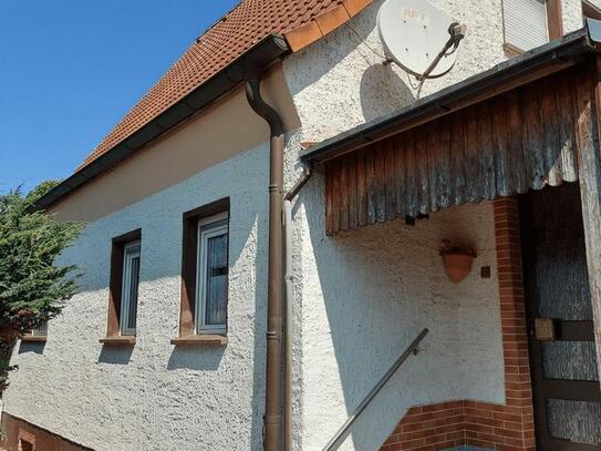 Freistehendes Einfamilienhaus in Bad Bibra !!