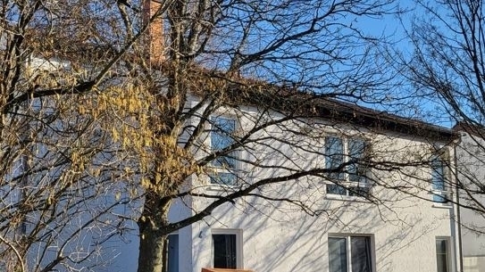 Apartment als Kapitalanlage zu verkaufen. 
Sehr gute Nahverkehrsanbindung zur Universität.