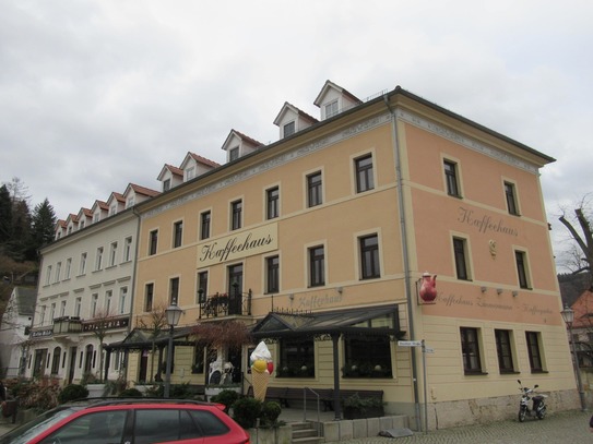 3-Raum Wohnung mit Terrasse!
Dresdner Str. 3