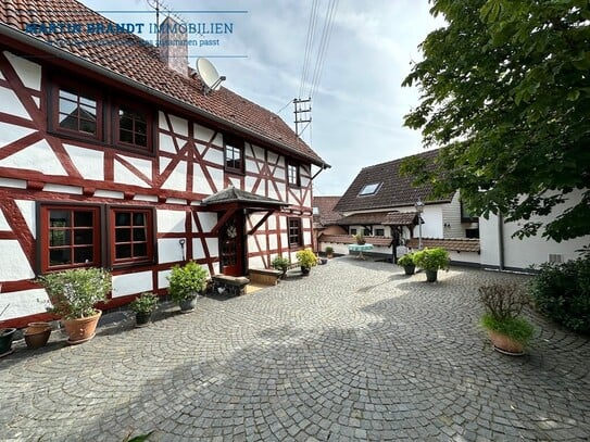 Wunderschönes Fachwerk-, Gästehaus & Bürogebäude Ensemble
in Traumlage von Hünstetten / Görsroth