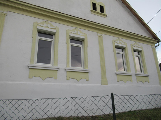 IHR UNGARN EXPERTE Verkauft gepflegtes altes Haus in historischem Ort im Komitat Vas