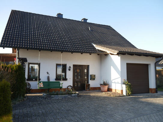 / Gepflegtes Einfamilienhaus mit Charme und Wohlfühlatmosphäre in Schönholthausen!