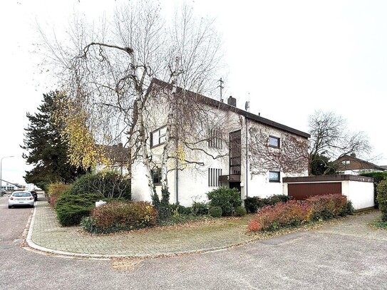 Großes 3-Familienhaus mit Garten und Garage * in Leimersheim