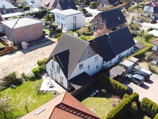 Ein Kaufpreis – zwei Häuser. Auf großem Grundstück in Toplage!