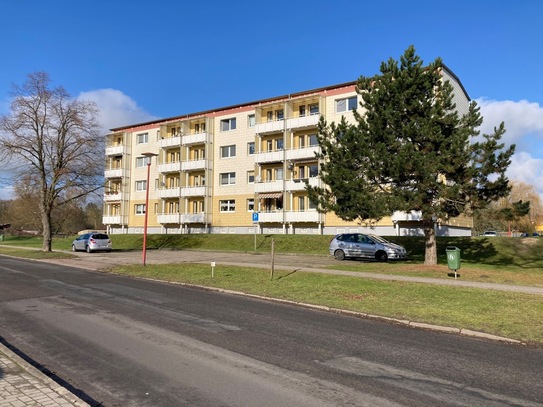 ++ 2 Zimmer mit Balkon ++