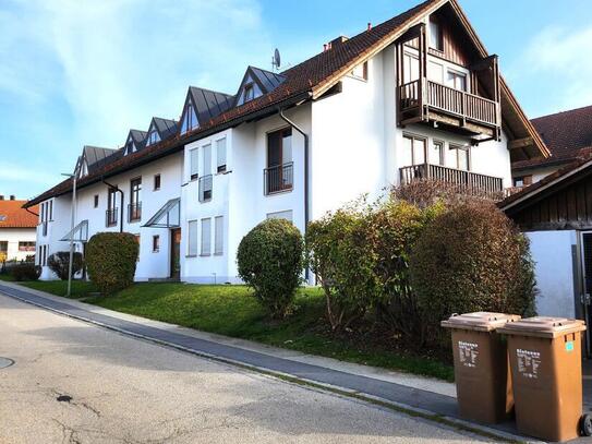 2 Zimmer Dachgeschoss-Wohnung mit Tiefgaragen-Stellplatz