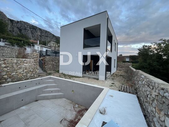 CRIKVENICA (Umgebung) - Moderne Villa in einem Neubau mit Swimmingpool!