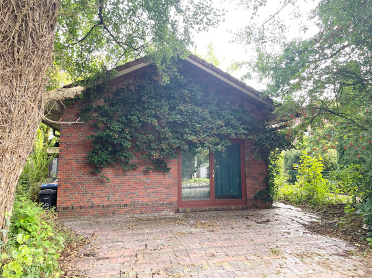 Ruhige, naturnahe Lage in Jever: 1.035 m² Grundstück mit baufälligem Einfamilienhaus!