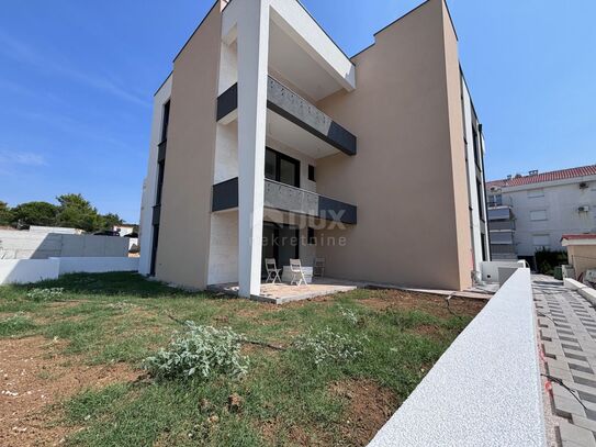 ZADAR, DIKLOVAC - Wohnung 350 m vom Meer entfernt, S3