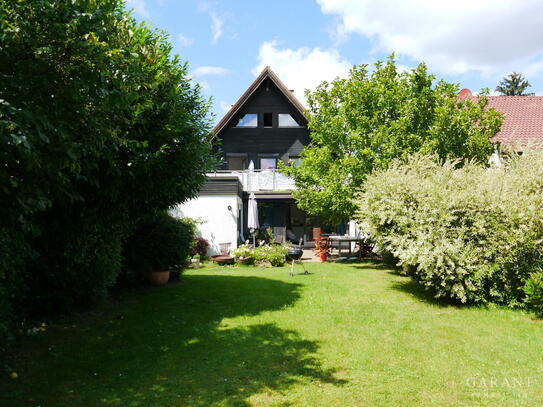 Einfamilienhaus mit großem Garten in bester Lage!