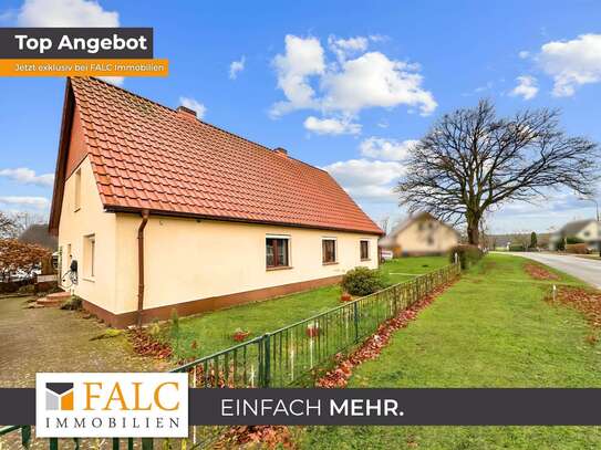 ***Einfamilienhaus mit Charme und vielseitigem Nebengelass***