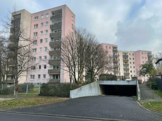 Einen Monat kostenfrei! Tiefgaragenstellplatz in Köln Porz Konrad Adenauer Str. zu vermieten