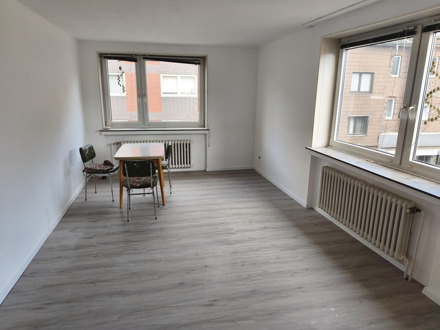                                                               Erstbezug nach Renovierung 2 Zimmer Wohnung                                                       in Oberhausen (Augsburg)