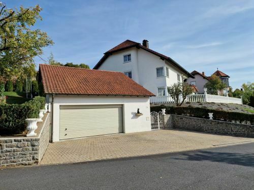Mehrfamilienhaus mit fantastischem Ausblick in 97450 Arnstein (ID 10247)