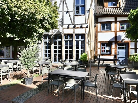 Stilvolles Wohnhaus mit renommiertem Restaurant in Waltrop prov.frei zu verkaufen!