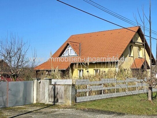 Familienhaus mit großem Grundstück in der Nähe des Plattensees