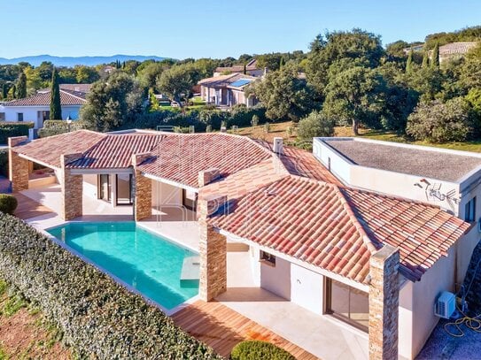 SAINT-RAPHAËL - VALESCURE : Luxuriöse Villa mit 4 Schlafzimmern, Pool, im Herzen der Golfplätze