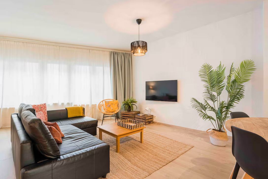 Attraktive 2 Zi-wohnung MIT 1 Schlafzimmer, ebk + Balkon - Photo 1