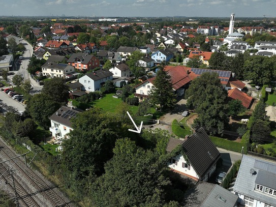 EFH oder 2 DHH oder Dreifamilienhaus VIEL Potenzial in zentraler Lage!