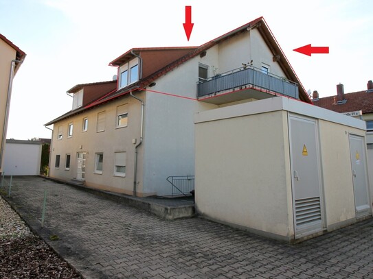 ++ Charmante Wohnung mit großem Balkon und Stellplatz in ruhiger Lage++