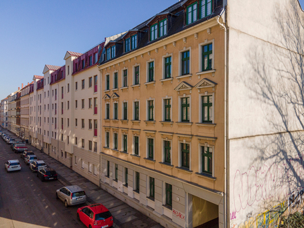 Schöne 3 Raum-Wohnung - Eigentum mit Denkmalschutz in Gründerzeitgebäude