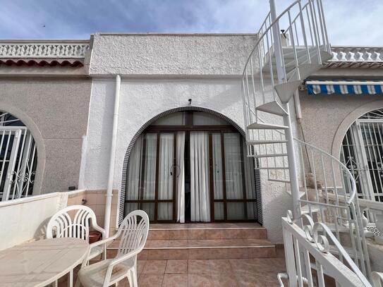 Villa in Torrevieja with 2