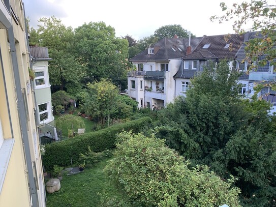 Großzügige Wohnung mit Balkon und Garage im Moltkeviertel