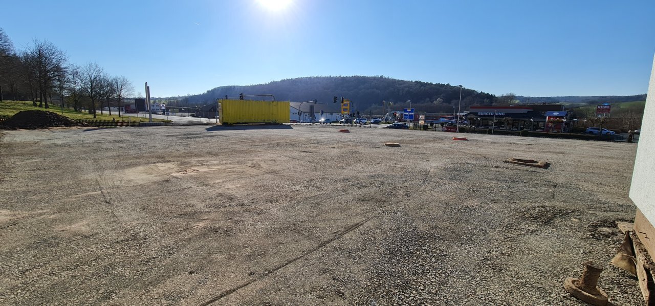                                                               Projektierte Gewerbeimmobilie in 36275 Kirchheim, direkt an der Autobahnabfahrt!                                                       in Kirchheim (Würzburg)