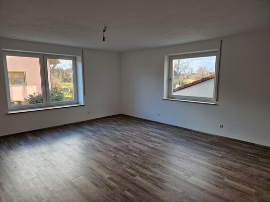 Attraktive 4-Zimmer Wohnung EG oder OG mit Garten + Balkon in Schrobenhausen/Mühlried zu vermieten