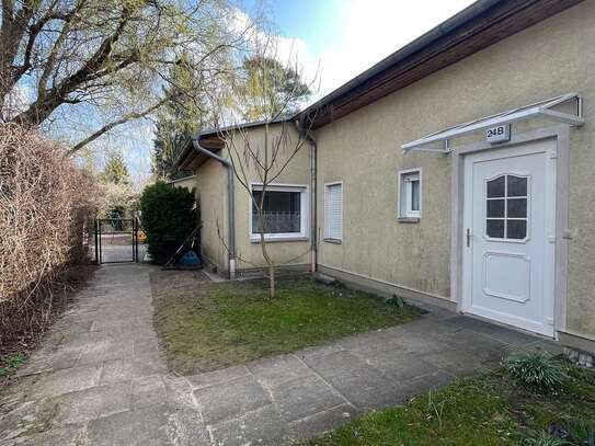 Paketverkauf in Falkensee: Zwei Reihenhäuser in ruhiger und grünen Siedlungslage