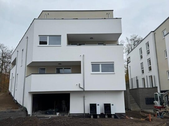 Hochwertige 2-Zimmer-Wohnung, Erstbezug mit Balkon und Tiefgaragenstellplatz