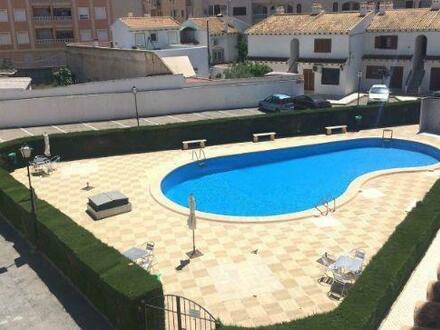 Bungalow in Torrevieja with 3