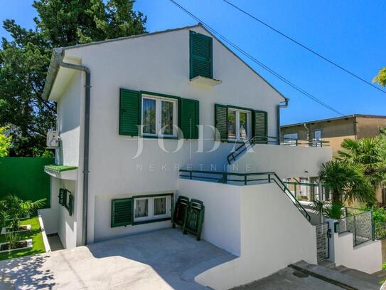 Charmantes Haus mit Zwei Apartments im Zentrum von Crikvenica