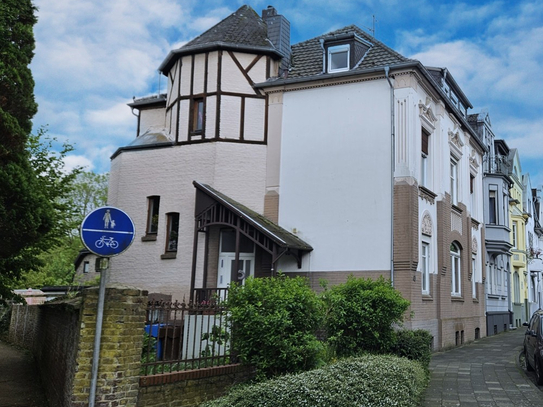 Große Maisonette-Wohnung oder zwei Wohnungen mit Gartenanteil im Jugendstilhaus, Viersen-Hoser