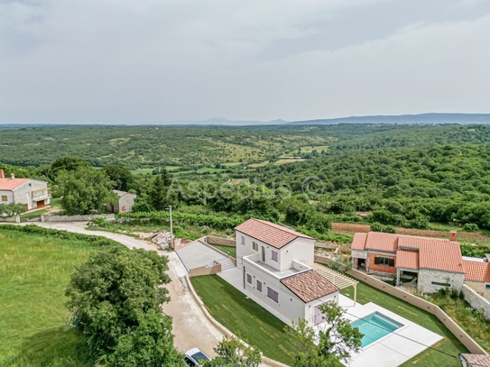 Familienhaus mit Pool, 3 Schlafzimmer, Marčana