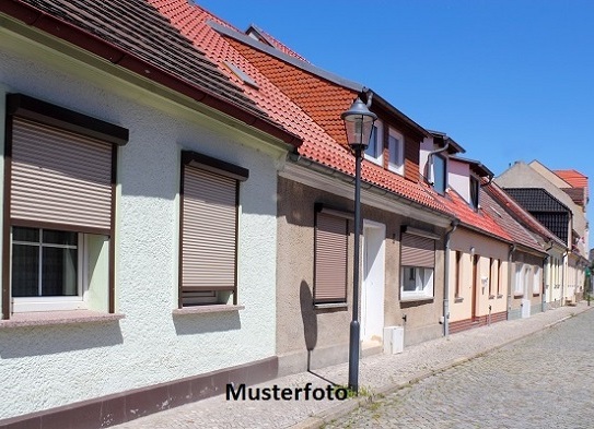 Einfamilienhaus mit Nebengebäude + provisionsfrei +