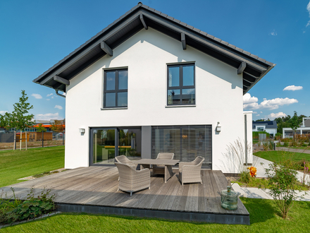 Bauplatz für Doppelhaushälften - ca. 375 - 500 m²
Einzelverkauf von 6 - 8 Parzellen
"Dorfresidenz - Region Schloss Wack…