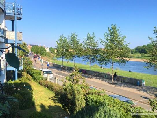 Möbliertes 1-Zimmer Apartment mit Balkon und Blick auf die Elbe!