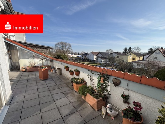 Helle und ruhig gelegene 3-Zimmer-Wohnung mit Terrasse & Balkon