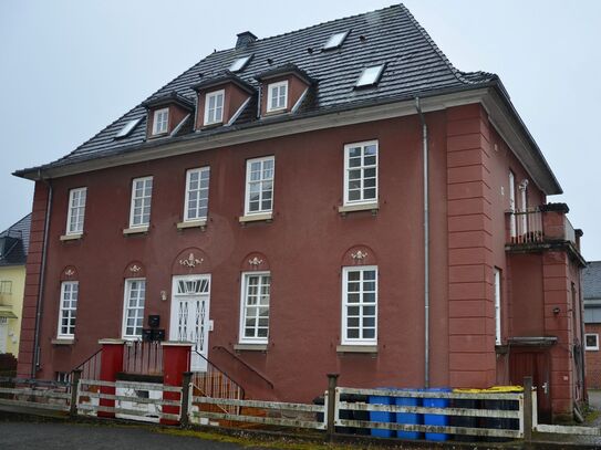 Geräumige 4-Zimmer-Wohnung mit Terrasse in Homberg (Efze)