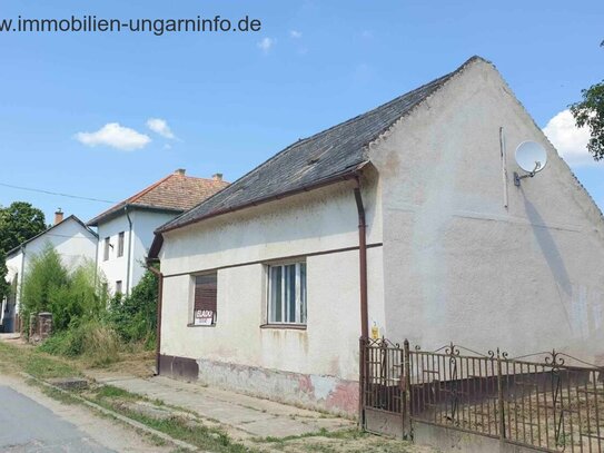 Einfamilienhaus zu verkaufen in einem kleinen Dorf 15 km vom Plattensee entfernt