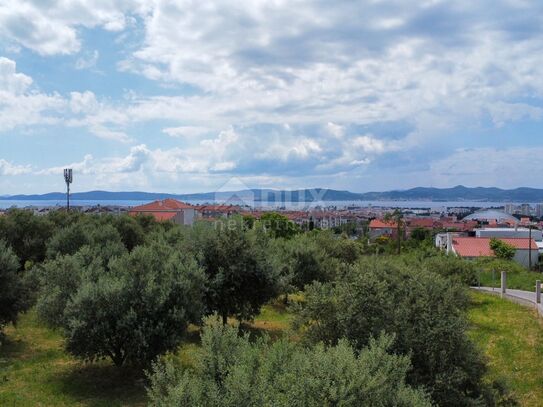 ZADAR, CRNO - Baugrundstück mit Panoramablick