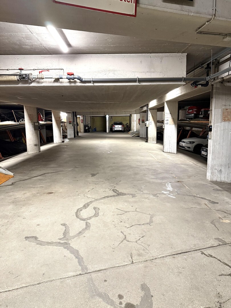                                                               TIEFGARAGENSTELLPLATZ in Au-Haidhausen                                                       in Haidhausen (München)