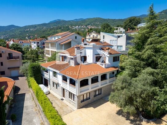 OPATIJA, IČIĆI – größeres Haus 400m2 mit Garten in Strandnähe zur Langzeitmiete, Meerblick