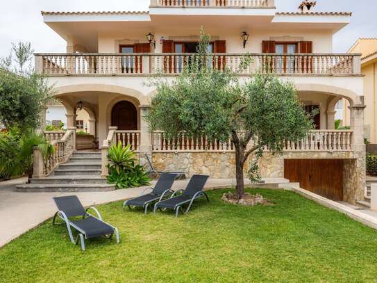 Villa mit ETV - Lizenz in Puerto de Alcúdia - Mallorca